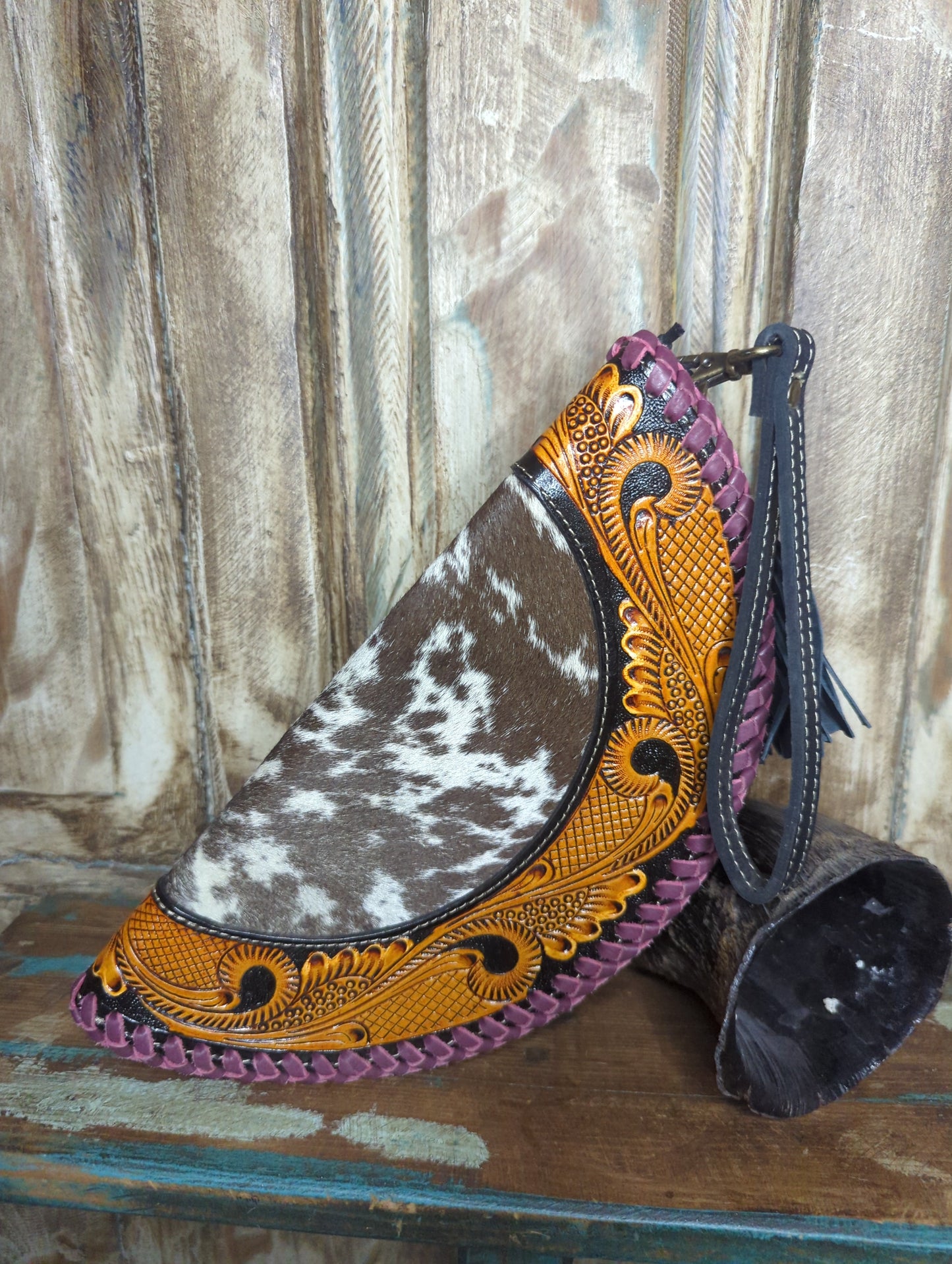 Myra Clutch Half Moon/Taco