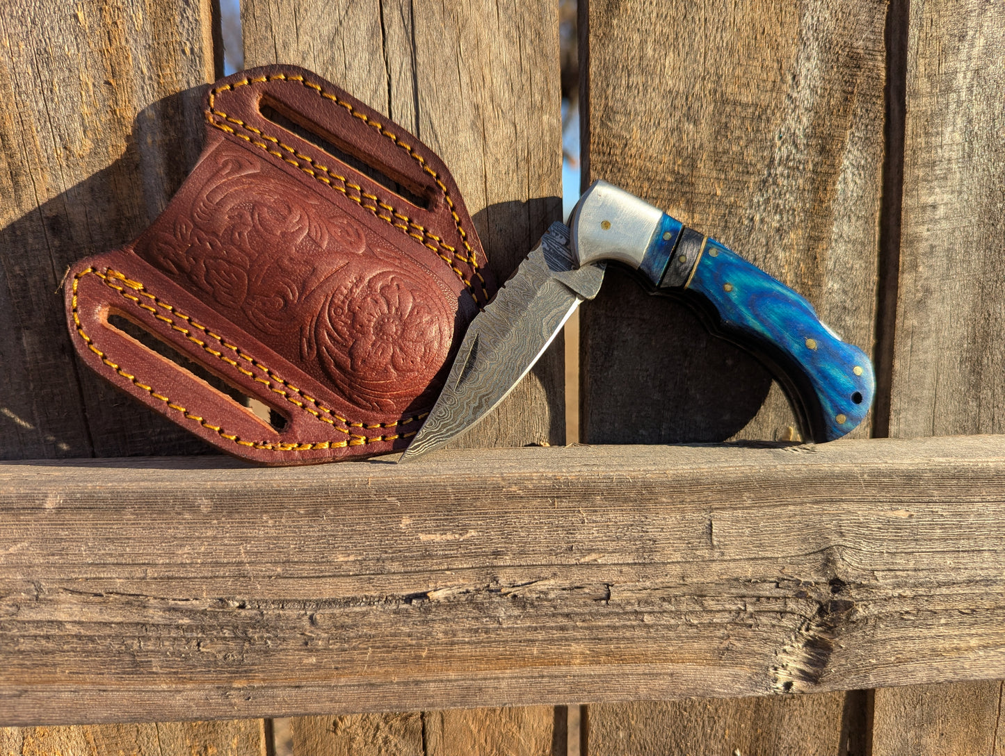 Blue Diamond Damascus Pocket Knife