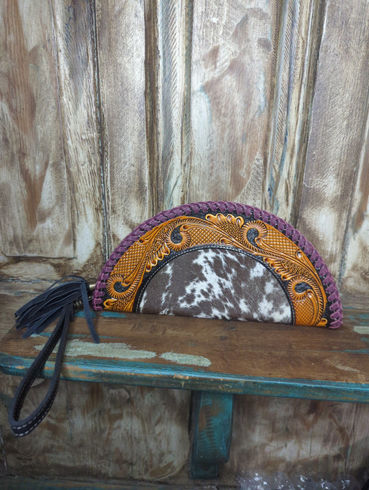 Myra Clutch Half Moon/Taco